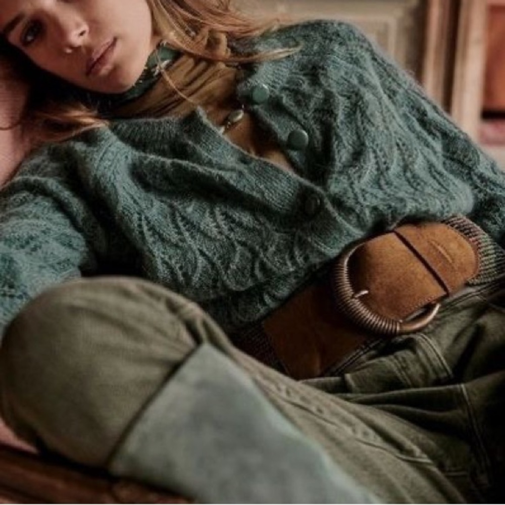 sezane roberto sage sweater